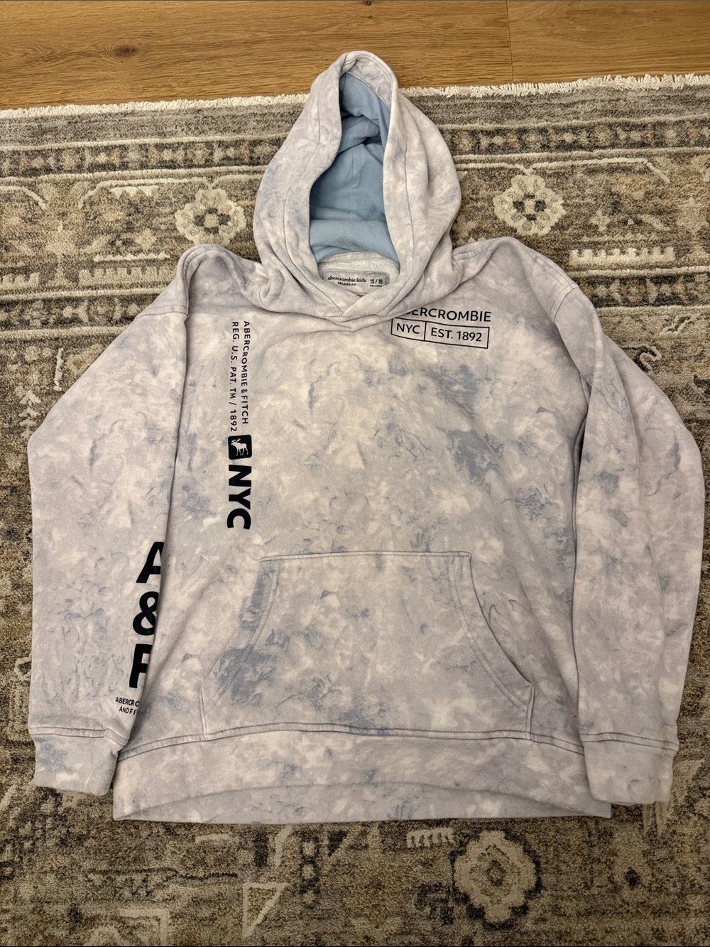 abercrombie kids light blue marble tie-dye hoodie size 15/16